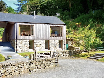 Book for 2020! 4 beds/3 bathrooms/woodburner- perfect for family and dogs 