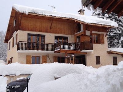 Apartment in CHALET 3 bedrooms quality services at the foot of the slopes 