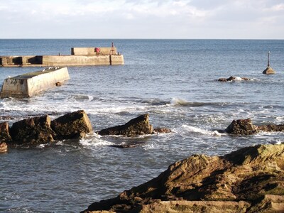 Beautiful 1850's Fisherman's Cottage on the sea front in prime location