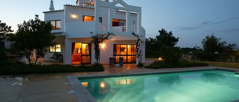 south facing villa with large pool and terras and walled garden