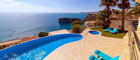 Rosh Sea View B