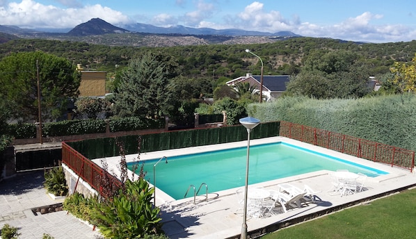 piscina y vistas