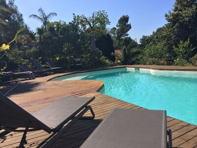villa Cassis private enclosed pool sea view