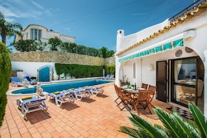 Algarve villa holidays