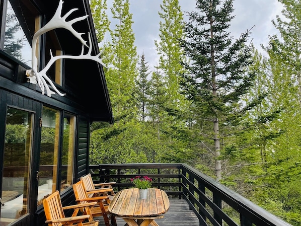 The balcony with a lake view.