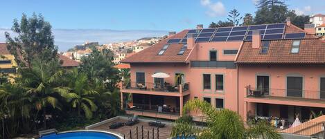 Two Bedroom Apartment in Living Funchal 