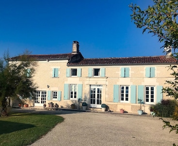 Traditional Charentais villa near Cognac, with heated private pool and garden