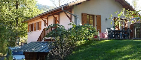 Appartement indépendant au rez de chaussée dans maison individuelle