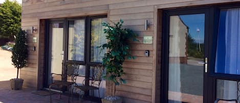 Exterior of 1 Cloverlea Cottages