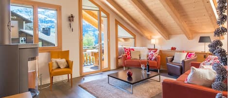 Wengen Chalet Luna - Penthouse Apartment - Alpine Holiday Services