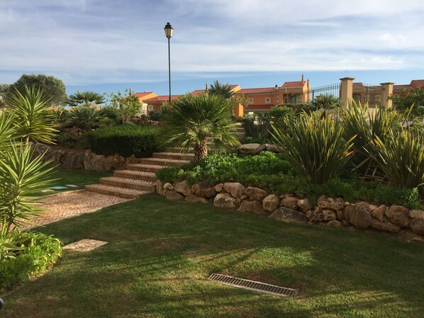 Steps to main door from car park