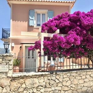 Welcome to Villa Armonia