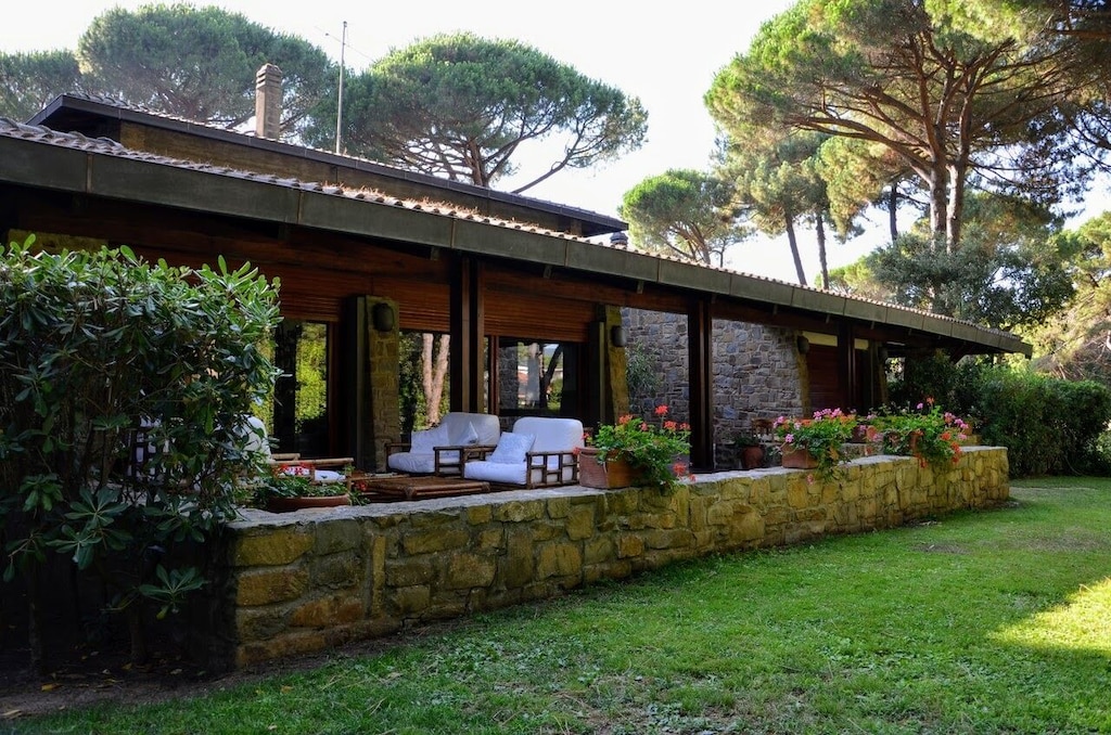 Picture of villa