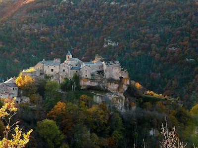 Sehr gut ausgestattete 3 *** Gîte in Cantobre mit Blick auf das Tal, die Sie nie vergessen werden