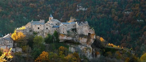 Cantobre from the east (in autumn)