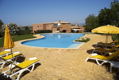 6 bedroom villa set in 7 acres of garden with large pool and close to beach