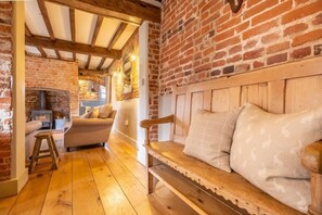 Ground floor: Welcome to Stockman's Cottage