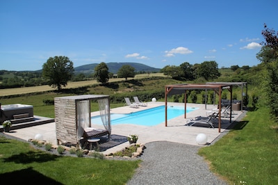 Luxury holiday house with heated private pool & jacuzzi