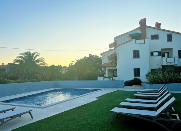 Private Pool