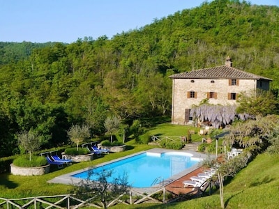 Secluded 17th century villa in 40 acres with pool and tennis court