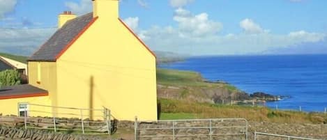 Dunbeg Farmhouse