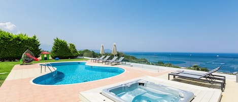 Villa Kosta Mare offers stunning sea views from the pool terrace!