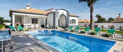 Villa Jorge with heatable pool