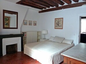 Main bedroom