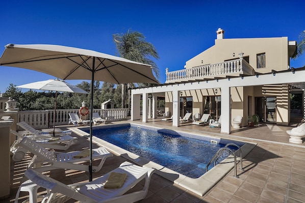 Villa Rafaella
