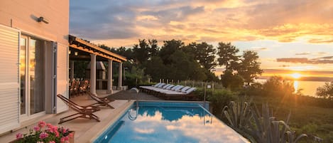 Sunset in the infinity pool....