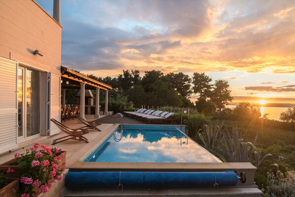 Sunset in the infinity pool....