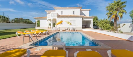 Villa Dionsio front pool view