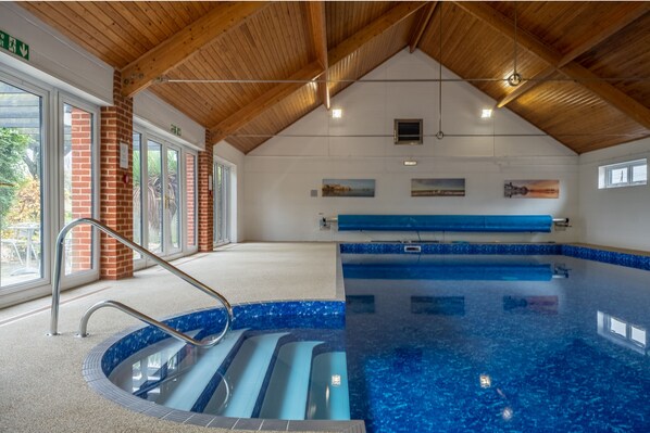 The Heydon, Roughton: Enjoys shared use of a heated indoor swimming pool