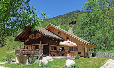 Cosy chalet, la Chapelle d'Abondance, Portes du soleil, France, sleeps 12, 