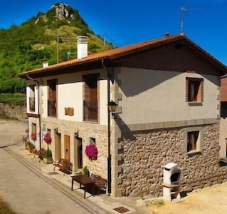   OFFER - Self catering Gaztelubidea for 4 + 2 persons
