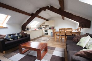 Living/Dining Area