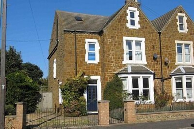 Very Spacious family house, close to seafront and all amenities