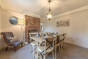 Tusker House, Wells-next-the-Sea: The stylish dining room
