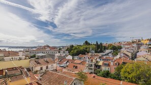 This centrally located apartment has an amazing view over the city center and Tagus River,
#cityview #riverview #citycenter #portugal #pt #lisbon