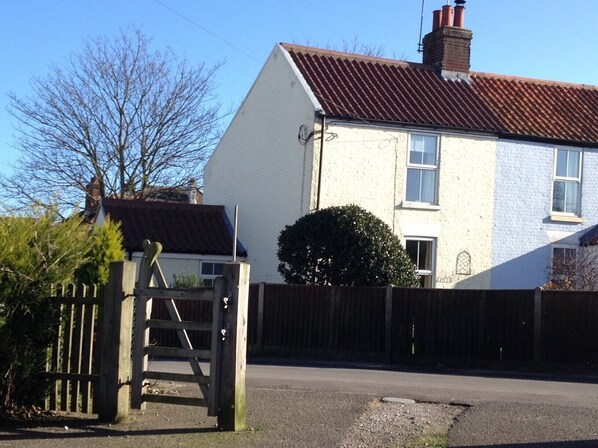 The front of the house - taken from the pub carpark!