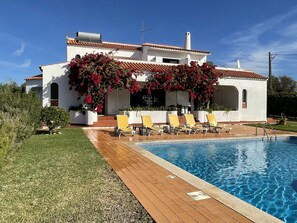 The villa Julia is very private, with extensive grounds, with many returning clients every year.
