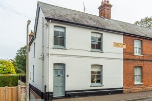 The Constable's House: Front Elevation