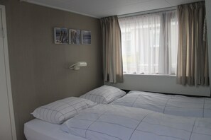Erste Schlafzimmer