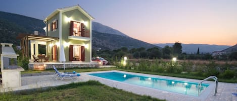 Villa Ioanna in Agia Efimia, your dream holiday home in Kefalonia