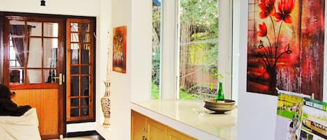 Foyer to the Beach Apartment