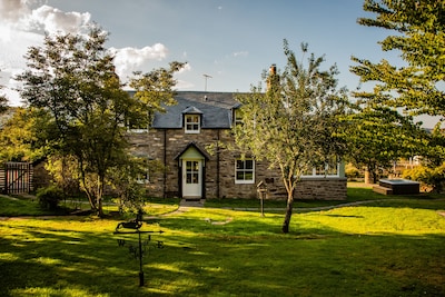Croftness Farmhouse- Highland Perthshire de lujo