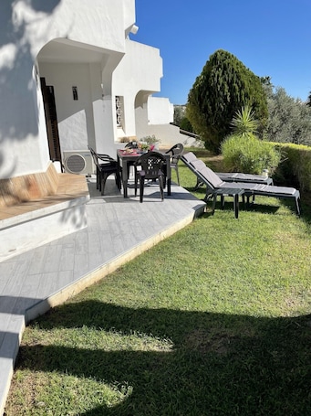 Large southern facing terrace 🌞😎