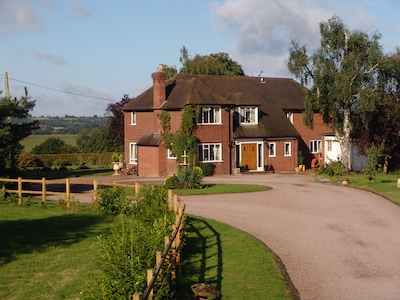 Casa de campo, cerca de Stratford Upon Avon y Warwick con magníficas vistas 