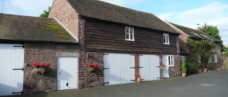 The Coach House, Pitchford