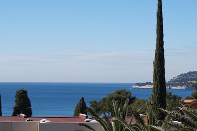 Ferienwohnung - CASSIS  apartment in the residency of Grand Large, Revestel district, 5 minutes from the port and beaches, for 4 persons, sea view terrace, register